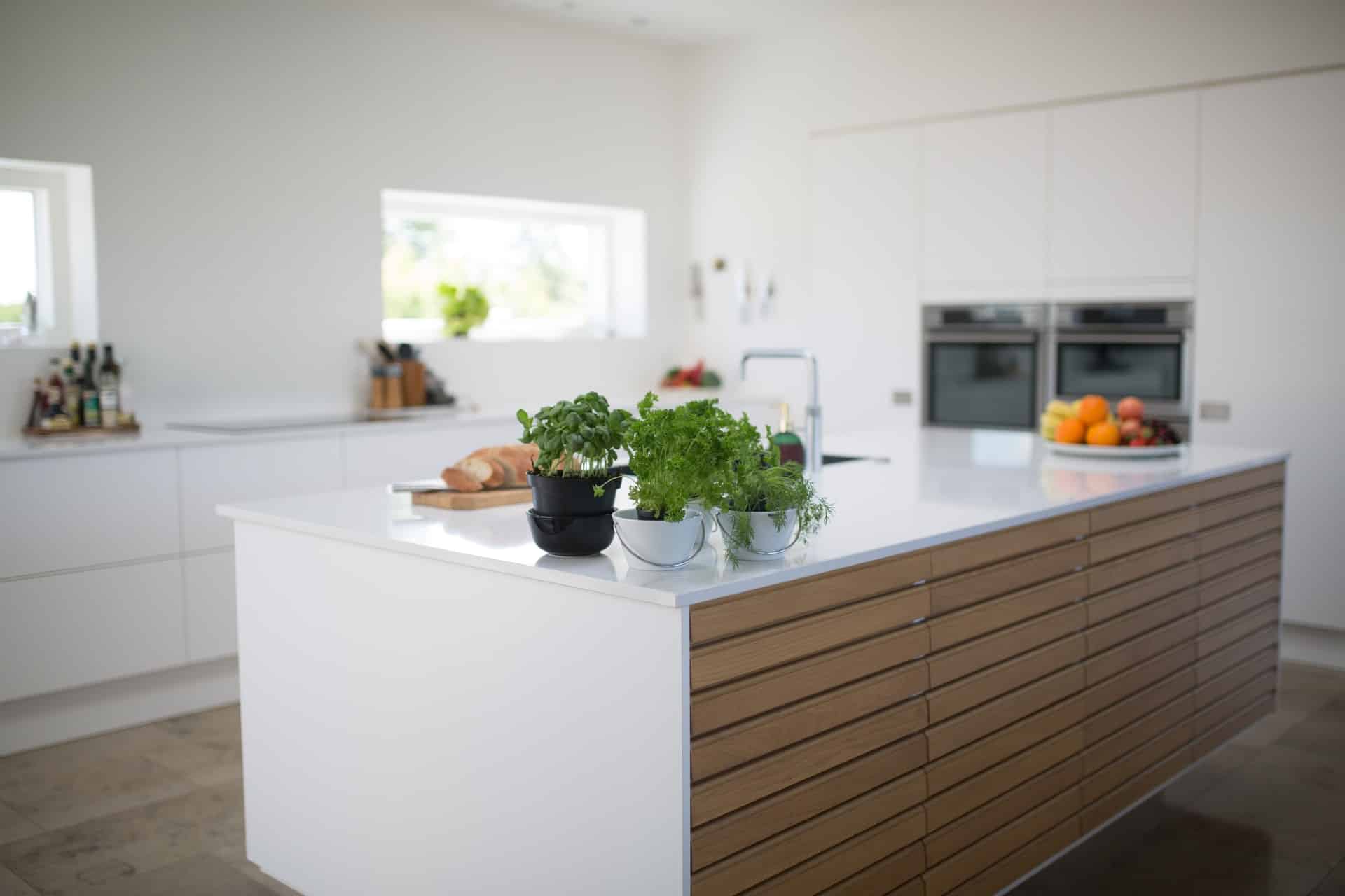 9 Gorgeous Kitchen Cabinet Hardware Ideas Hgtv
